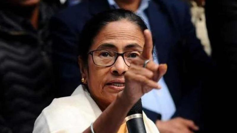 We will throw the dacoit and liar chowkidar out power: Mamata Banerjee
