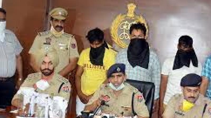 Bank robbery at Punjab National Bank Phase-3A Mohali exposed Bank robbery at Punjab National Bank Phase-3A Mohali exposed