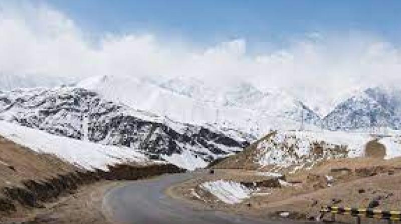 Ladakh remain cut off from Kashmir, 4 sorties to operate b/w Kargil & J&K