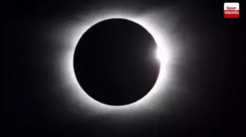 'BLACK MOON' will be visible in the sky tonight Latest News in Punjabi 'BLACK MOON' will be visible in the sky tonight Latest News in Punjabi