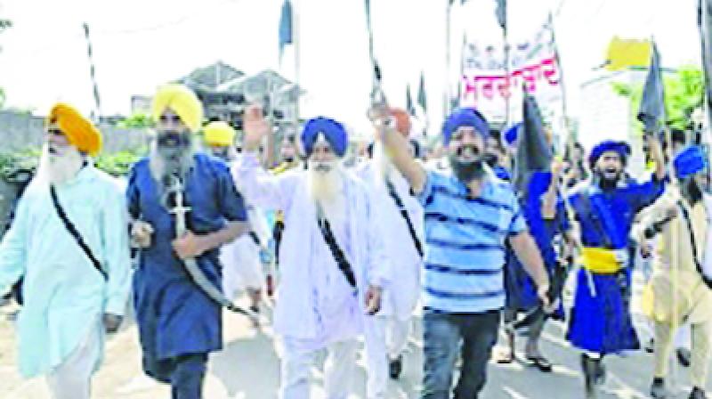 Sikh Organizations Protest Against Akali Dal