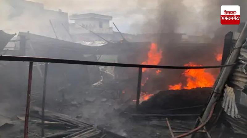 fire broke out in junk warehouse fire broke out in junk warehouse