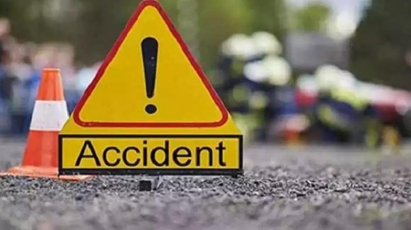 Tipper crushes young man in Mohali; Death on the spot Tipper crushes young man in Mohali; Death on the spot