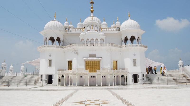 At Takht Sri Kesgarh Sahib, a man insulted by smoking inside the Darbar At Takht Sri Kesgarh Sahib, a man insulted by smoking inside the Darbar