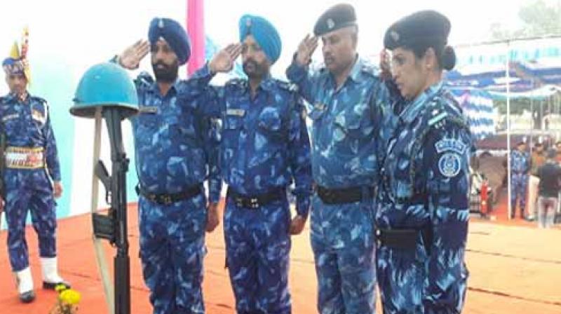 Jalandhar crpf gave tribute to jwans