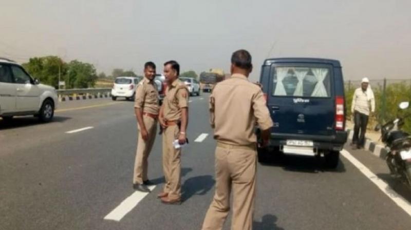 Agra Lucknow Expressway