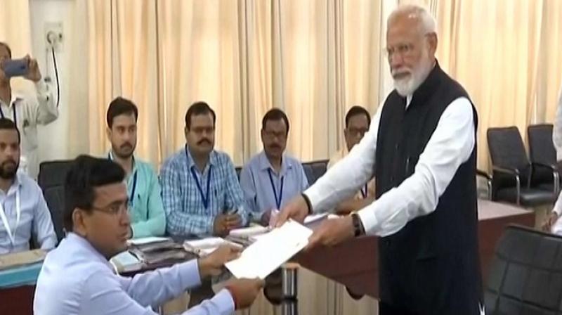 PM Modi file nomination