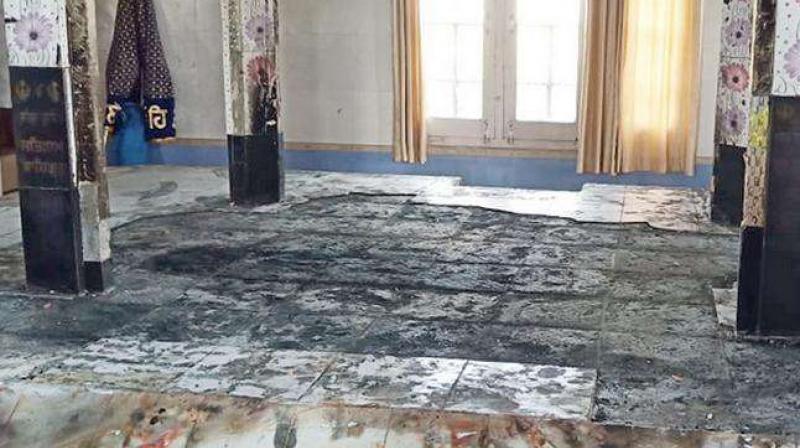 Guru Granth Sahib found burnt at Hathoa Guru Granth Sahib found burnt at Hathoa