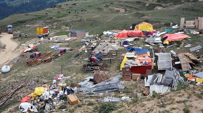 Wedding worth Rs 200 crore leaves Auli with 4000 kg garbage Wedding worth Rs 200 crore leaves Auli with 4000 kg garbage