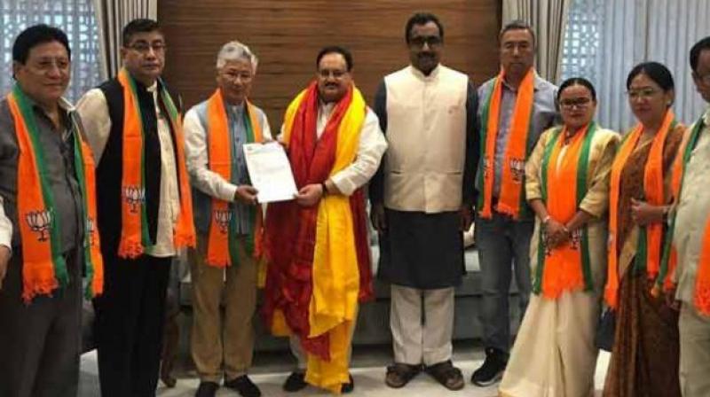 10 MLAs of Sikkim Democratic Front join BJP 10 MLAs of Sikkim Democratic Front join BJP