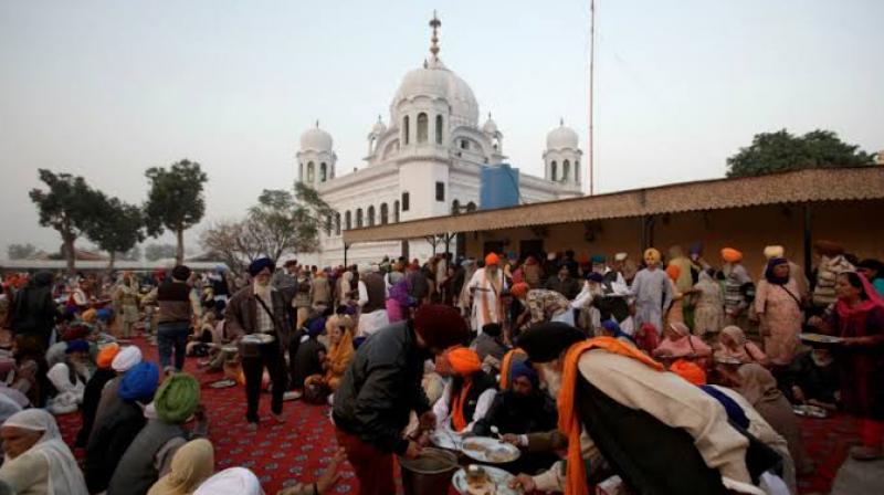 First Batch of Indian Pilgrims Enters Pakistan Through Kartarpur Corridor First Batch of Indian Pilgrims Enters Pakistan Through Kartarpur Corridor