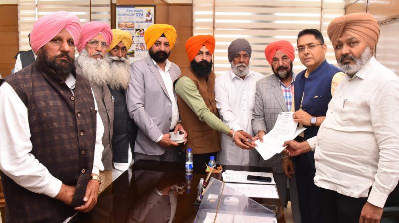 Cabinet Sub-Committee Holds Meeting with Various Employee Unions Cabinet Sub-Committee Holds Meeting with Various Employee Unions