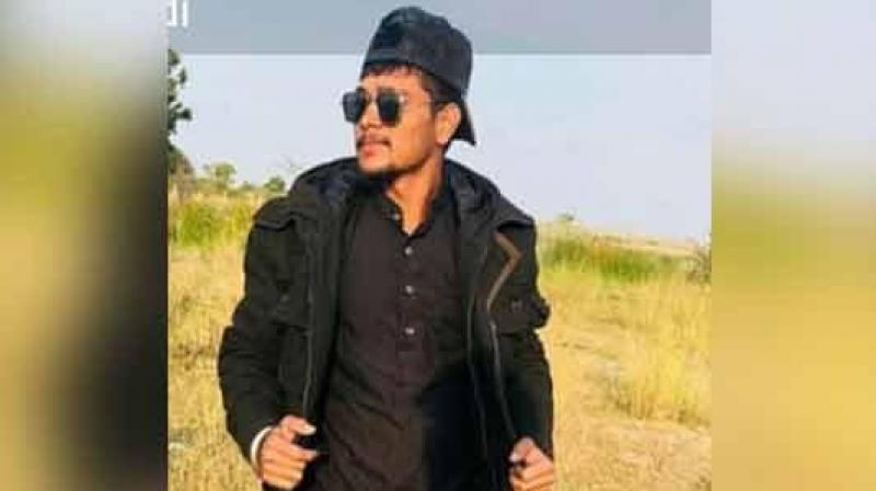 Shot over old grudge, youth dies Shot over old grudge, youth dies
