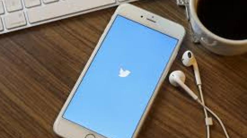 Twitter Twitter