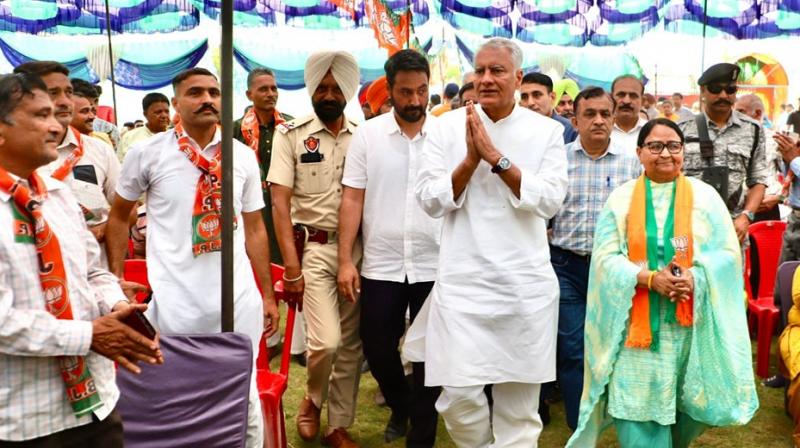 Former MLA of Akali Dal joins BJP Former MLA of Akali Dal joins BJP