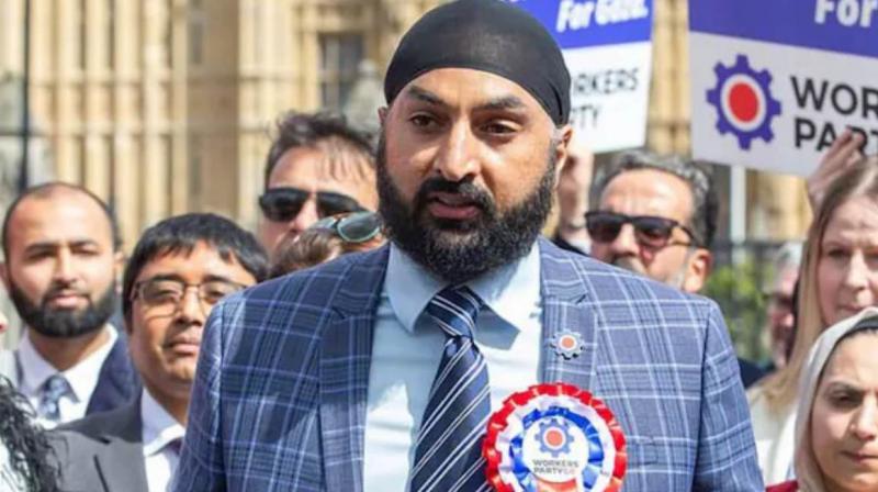 Monty Panesar quits politics one week after joining it