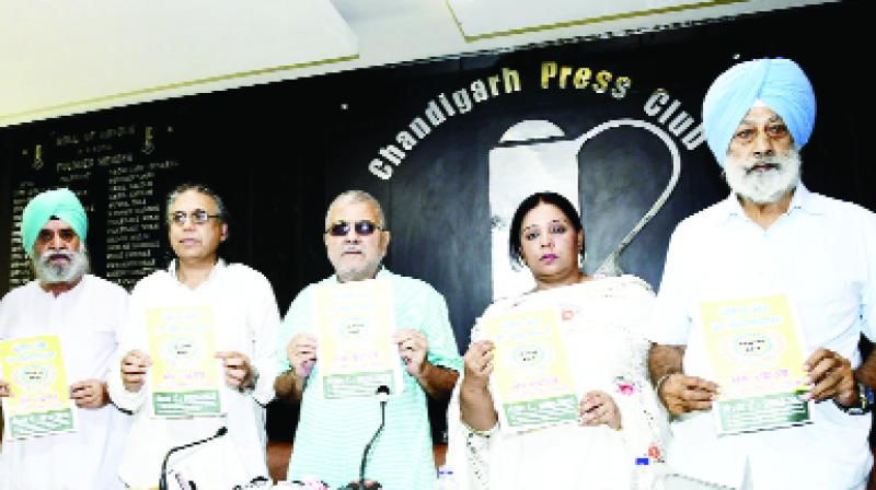 Dr. Dharamvir Gandhi And Members of the 'Punjab Manch' Dr. Dharamvir Gandhi And Members of the 'Punjab Manch'