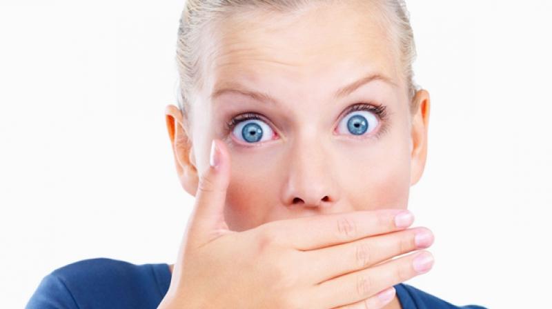 mouth smell mouth smell