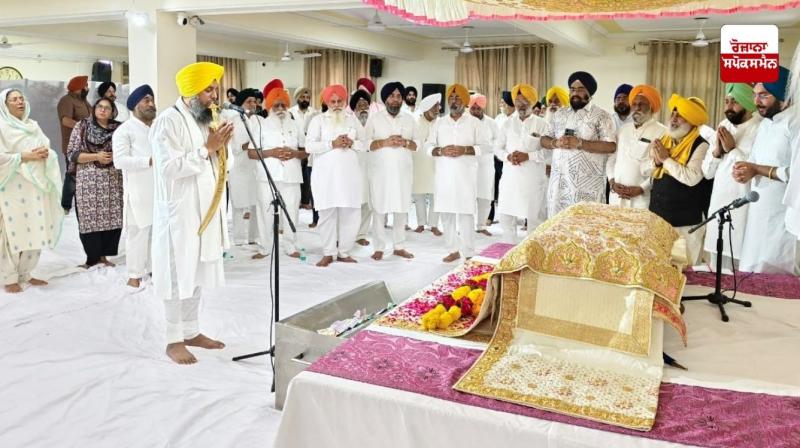 ਹਰਮੀਤ ਕਾਲਕਾ ਮੁੜ ਚੁਣੇ ਗਏ DSGMC ਪ੍ਰਧਾਨ ਹਰਮੀਤ ਕਾਲਕਾ ਮੁੜ ਚੁਣੇ ਗਏ DSGMC ਪ੍ਰਧਾਨ