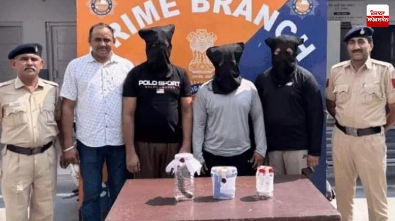 3 arrested including owner of immigration company in Chandigarh 3 arrested including owner of immigration company in Chandigarh