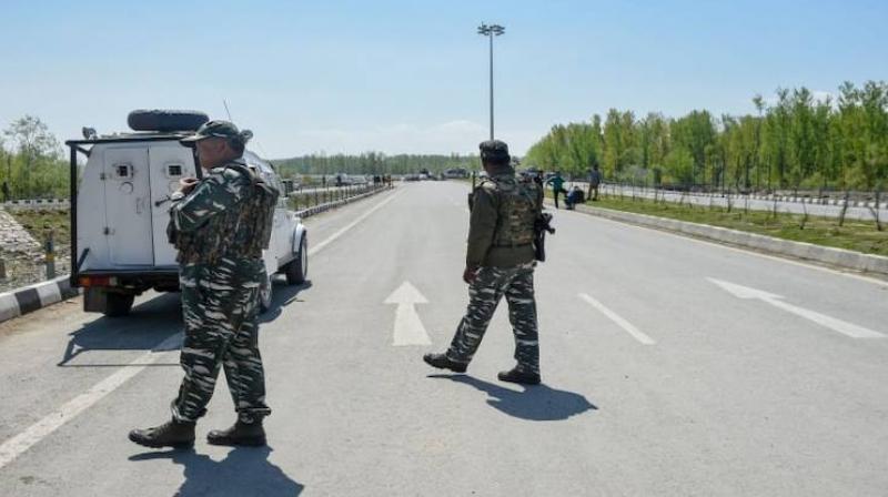 Terrorist attack security personnel in HMT area near Srinagar Terrorist attack security personnel in HMT area near Srinagar