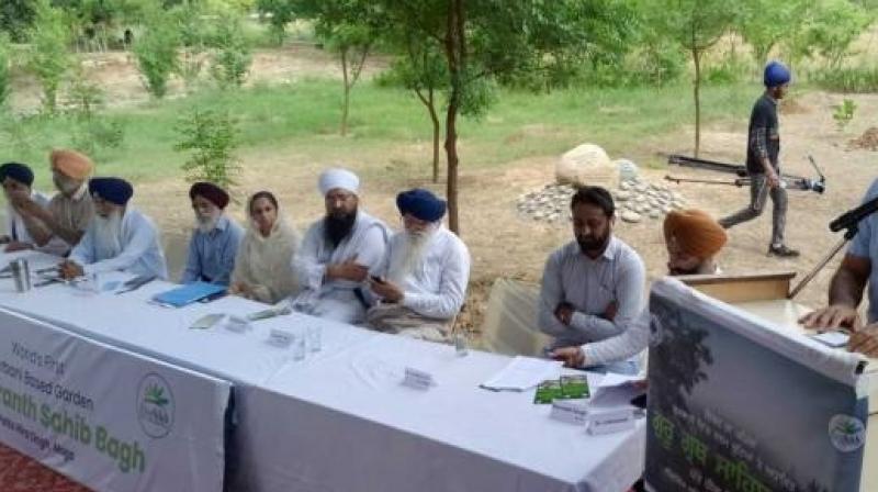 Unique 'Guru Granth Sahib Bagh' Comes Up At Moga Unique 'Guru Granth Sahib Bagh' Comes Up At Moga