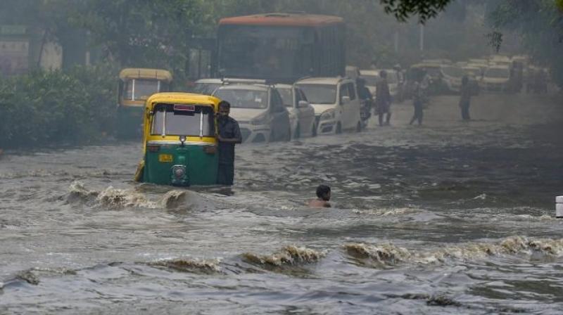 heavy rain in delhi