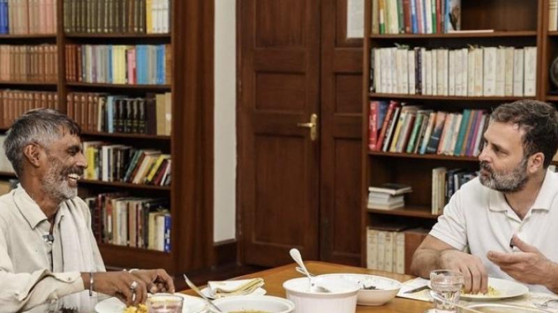 Rahul Gandhi invited the vegetable seller Rameshwar to his house and fed him, gave an interesting message Rahul Gandhi invited the vegetable seller Rameshwar to his house and fed him, gave an interesting message