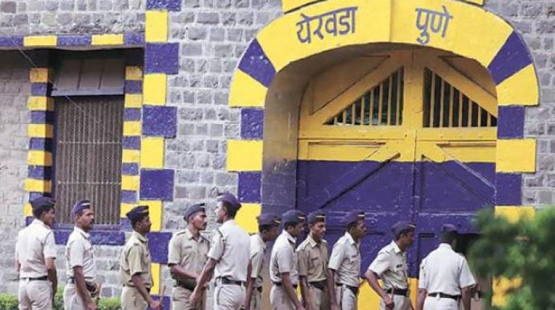 Jailer shot at outside Yerawada prison, escapes unhurt Jailer shot at outside Yerawada prison, escapes unhurt