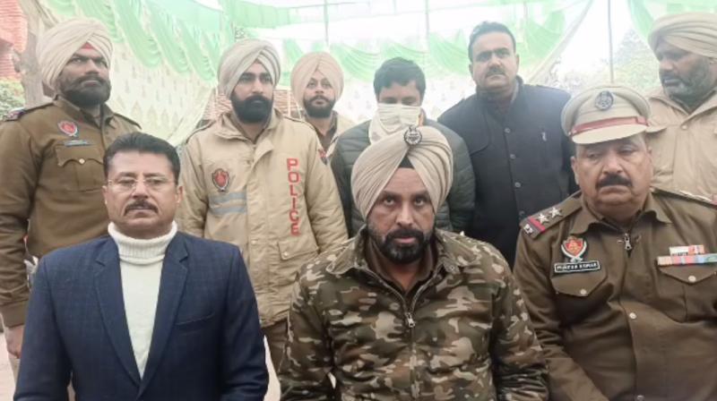 Person who cheated people by becoming the PA of MLA Raman Arora was arrested Person who cheated people by becoming the PA of MLA Raman Arora was arrested