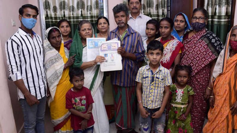 Odisha: Woman Donates Property To Rickshaw Puller Odisha: Woman Donates Property To Rickshaw Puller