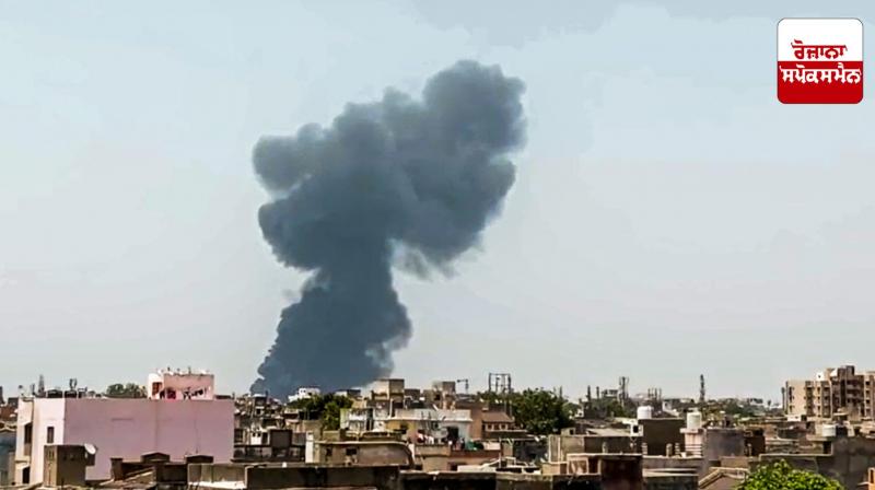 Ahmedabad Plane Crash: Union Home Minister Amit Shah spoke to Gujarat Chief Minister Ahmedabad Plane Crash: Union Home Minister Amit Shah spoke to Gujarat Chief Minister