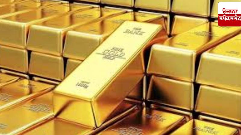 Gold prices in Delhi near Rs 1 lakh due to weak dollar and US-China tariff war Gold prices in Delhi near Rs 1 lakh due to weak dollar and US-China tariff war