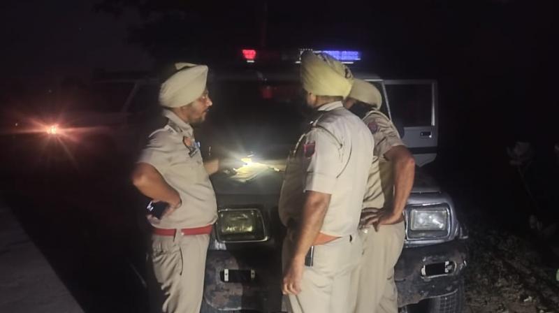 The police made an encounter with the miscreants The police made an encounter with the miscreants
