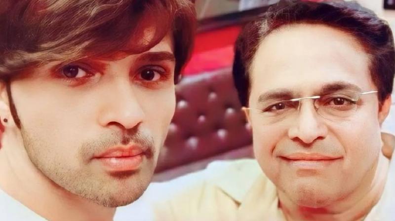 A mountain of sorrow broke on Himesh Reshmia, the shadow of his father rose from his head A mountain of sorrow broke on Himesh Reshmia, the shadow of his father rose from his head