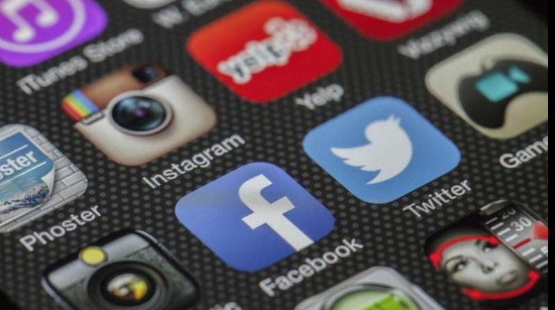 Fake messages on social media Fake messages on social media