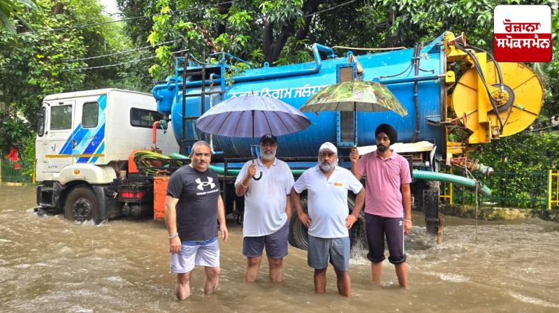 Padma Shri Pargat Singh continued to help flood victims till 3 am Padma Shri Pargat Singh continued to help flood victims till 3 am