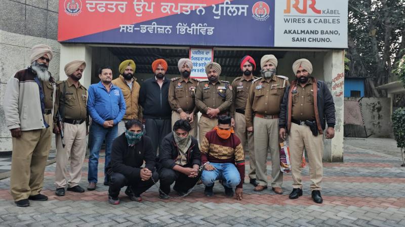 Three youths arrested with 305 grams of heroin and weapons Three youths arrested with 305 grams of heroin and weapons