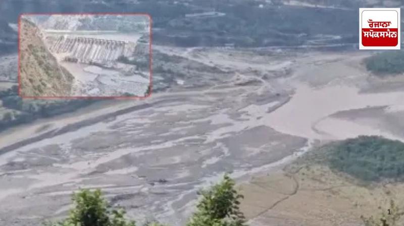 All gates of Salal Dam on Chenab river closed, water level drops in Reasi All gates of Salal Dam on Chenab river closed, water level drops in Reasi