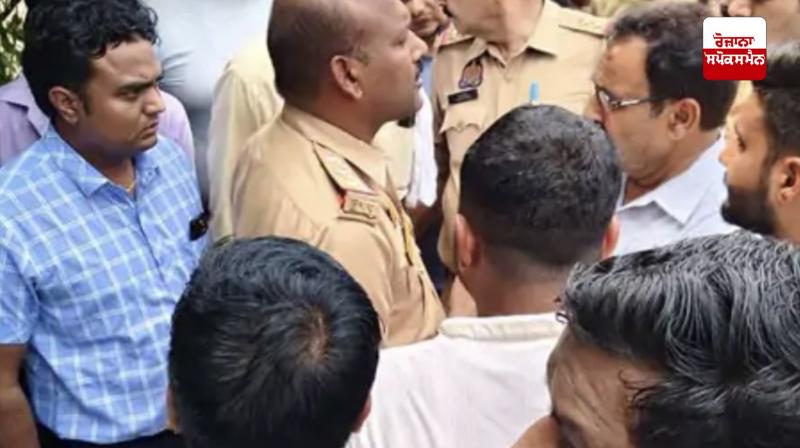 Uttar Pradesh: Teacher commits indecent act with student in Muzaffarnagar, accused arrested Uttar Pradesh: Teacher commits indecent act with student in Muzaffarnagar, accused arrested