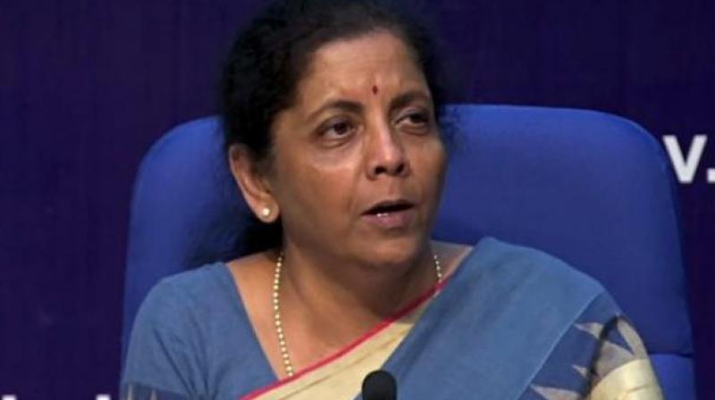 Nirmala sitharaman mahngai niyantrit sudhar ke spast sanket