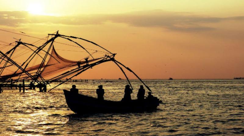 Sri Lankan navy arrests 12 Indian fishermen 