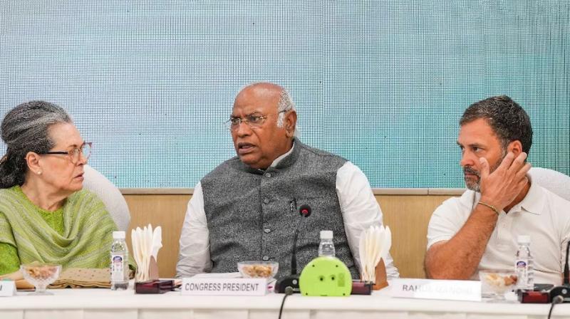 The Income Tax Department issued a demand notice of Rs 1700 crore to the Congress The Income Tax Department issued a demand notice of Rs 1700 crore to the Congress