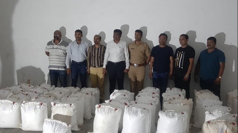 513 kg of drugs worth Rs 1,026 crore seized in Gujarat, 7 accused including woman arrested 513 kg of drugs worth Rs 1,026 crore seized in Gujarat, 7 accused including woman arrested