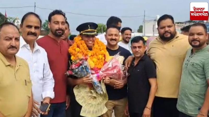 Tamanna Salaria, daughter of village Kataruchak, brought glory to her parents Tamanna Salaria, daughter of village Kataruchak, brought glory to her parents