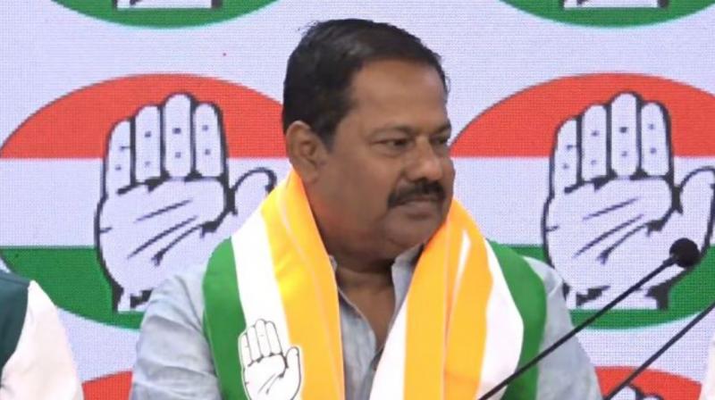 Lok Sabha member from Muzaffarpur Ajay Nishad left BJP and joined Congress Lok Sabha member from Muzaffarpur Ajay Nishad left BJP and joined Congress