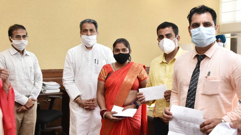 Education Minister hands over appointment letters to 11 newly-appointed Principals Education Minister hands over appointment letters to 11 newly-appointed Principals