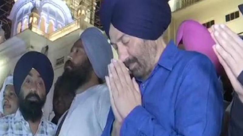 Sunny Deol reached Sri Harmandar Sahib Sunny Deol reached Sri Harmandar Sahib