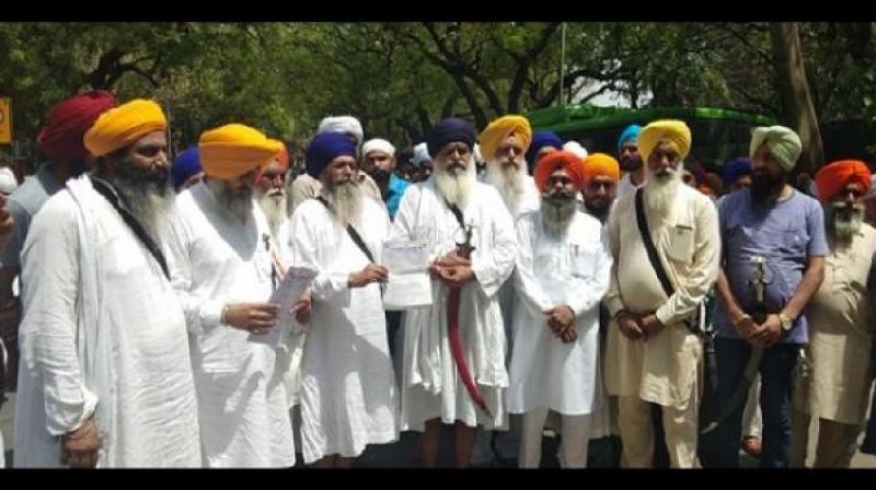 Panthic leaders gave memorandum to cec in delhi Panthic leaders gave memorandum to cec in delhi