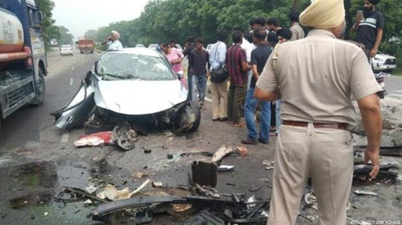 Two Friends Returning From Chintapurni died Amritsar Road Accident Two Friends Returning From Chintapurni died Amritsar Road Accident